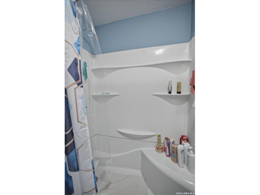Welcome to this well-maintained 3-bedroom, 1.5-bath home in - photo 22