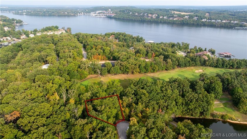 Have you ever wanted to live on a golf course? Well look no - photo 3
