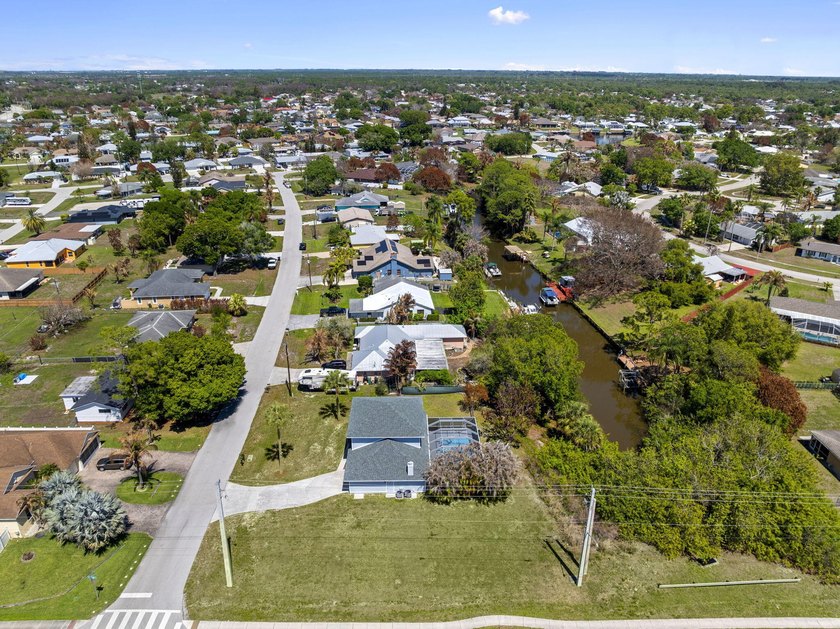 Positioned on a navigable finger of the St. Lucie River with - photo 57