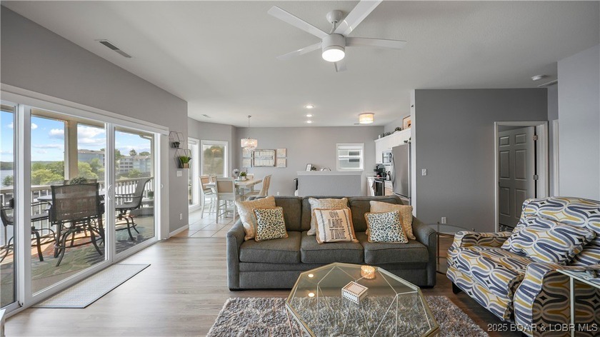 Welcome to this stunning 3 Bed/3 Bath top-floor condo at the - photo 10