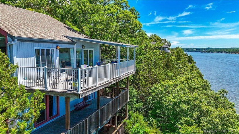 Amazing lakefront with wide open, main channel views in - photo 42