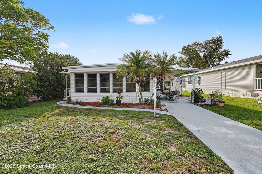 You will love this beautifully updated, move in ready home in - photo 3
