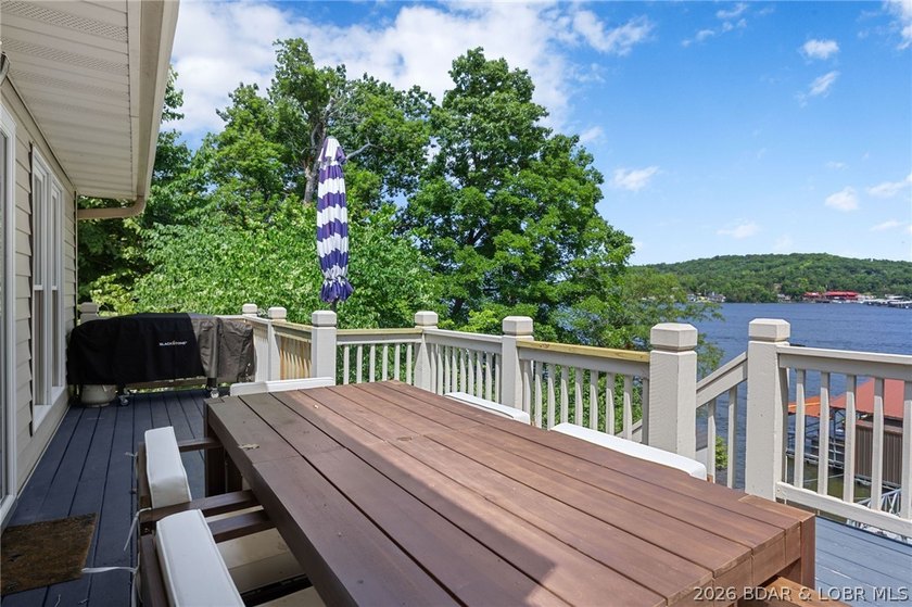 The ultimate Lake of the Ozarks retreat awaits at this premier - photo 24