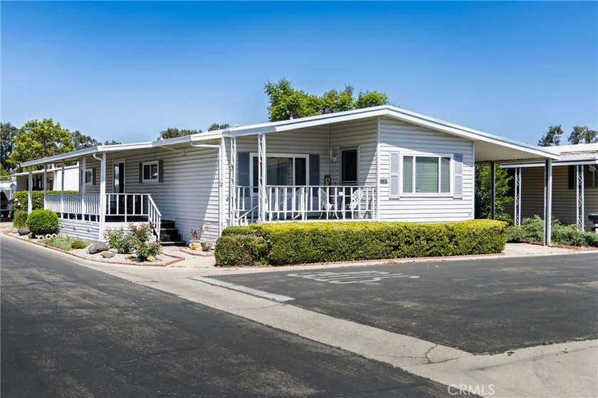Welcome to easy Central Coast living in this beautifully - photo 26