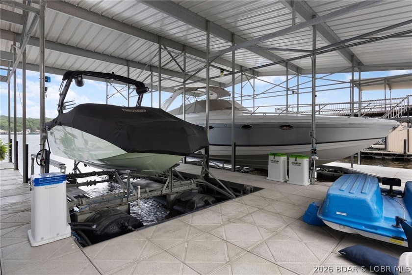 The ultimate Lake of the Ozarks retreat awaits at this premier - photo 48