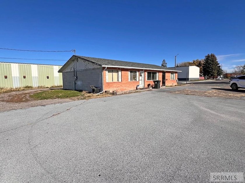 PRIME COMMERCIAL OPPORTUNITY - GREAT COMMERCIAL BUILDING ON - photo 5