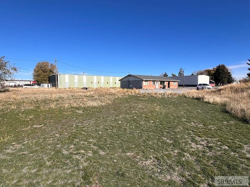 PRIME COMMERCIAL OPPORTUNITY - GREAT COMMERCIAL BUILDING ON - photo 7