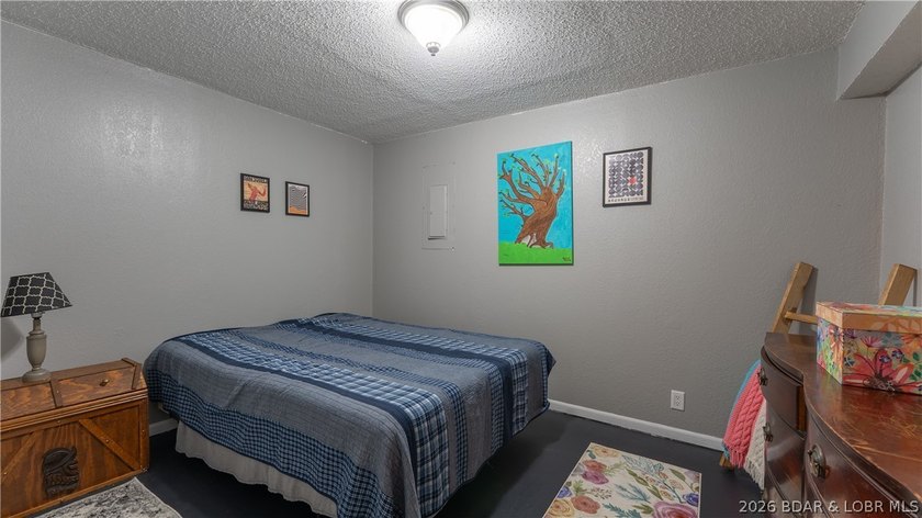 Great Horseshoe Bend location, nearly an acre of wooded ground - photo 17