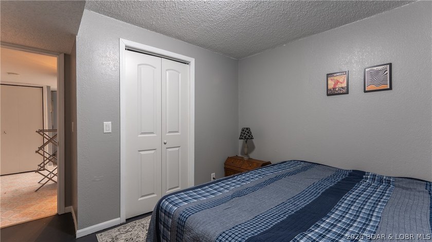 Great Horseshoe Bend location, nearly an acre of wooded ground - photo 18