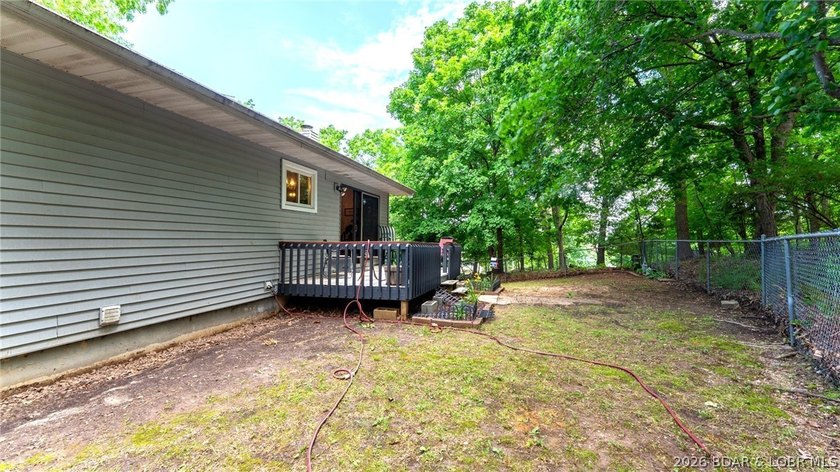 Great Horseshoe Bend location, nearly an acre of wooded ground - photo 25