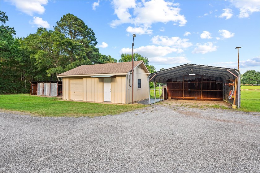 Endless possibilities await with this one of a kind property! - photo 29