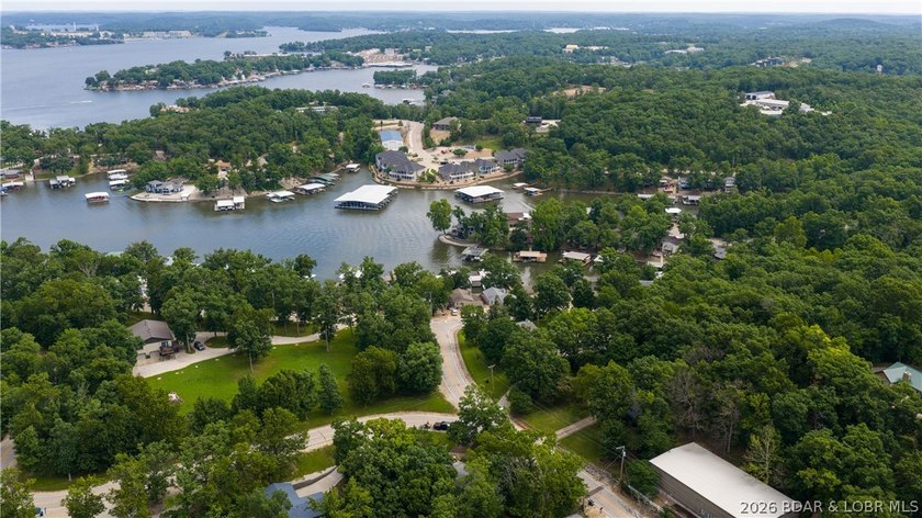 Great Horseshoe Bend location, nearly an acre of wooded ground - photo 32