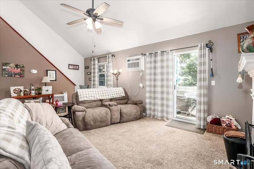 Welcome to this well-maintained Danbury condominium offering - photo 4
