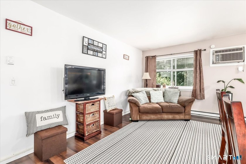 Welcome to this well-maintained Danbury condominium offering - photo 7