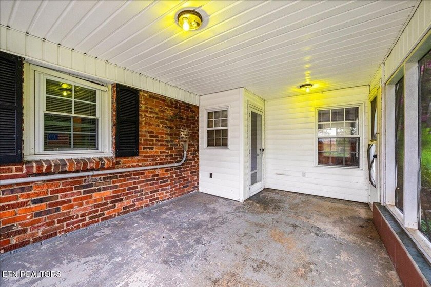503 S Indiana Ave - photo 30