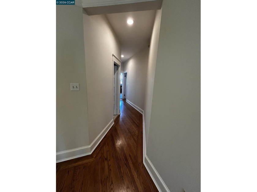 Top of Hill Street! Forever Views! Top floor view unit with many - photo 22