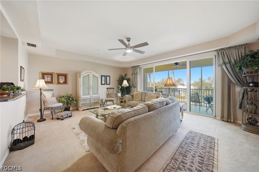 Welcome to the highly sought after gated community of Fountain - photo 15