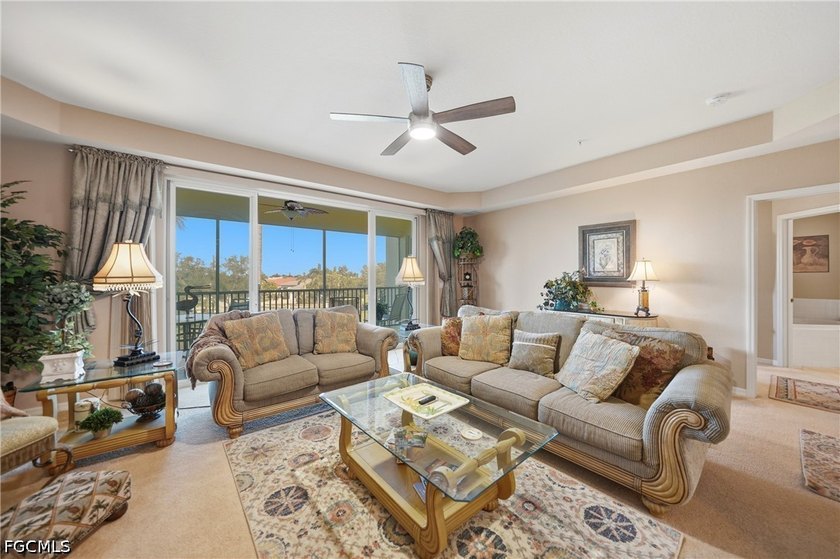Welcome to the highly sought after gated community of Fountain - photo 17