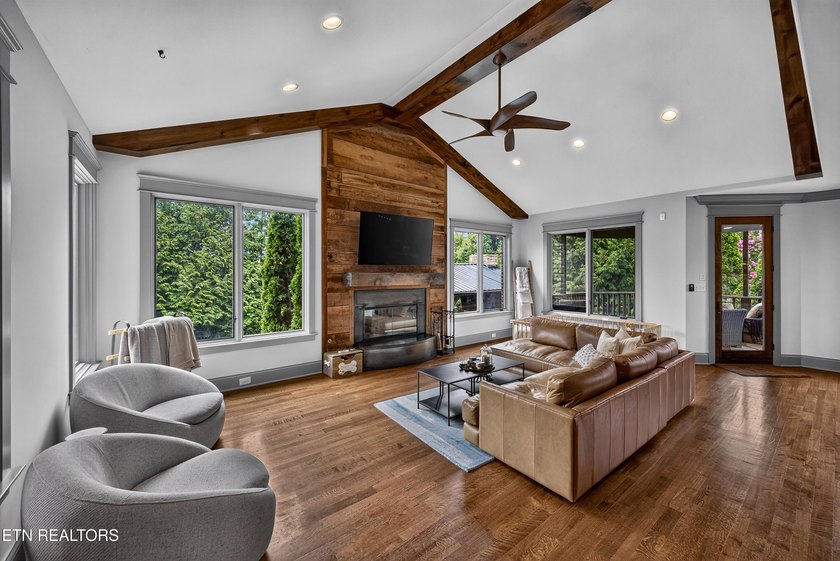 Located in coveted Jefferson Park, this traditional home with - photo 17