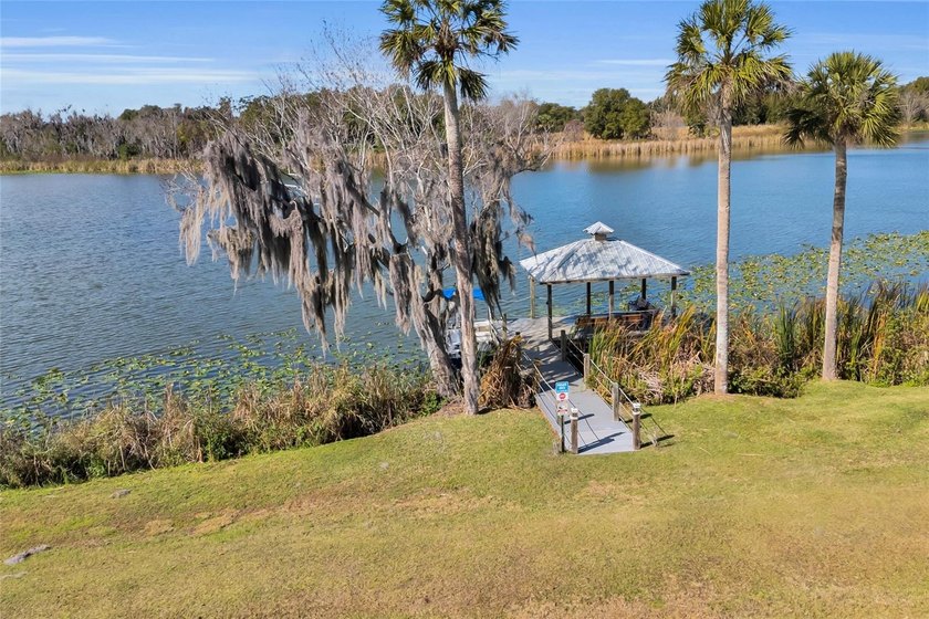 Welcome to this beautifully maintained 3-bedroom, 2-bath home in - photo 32