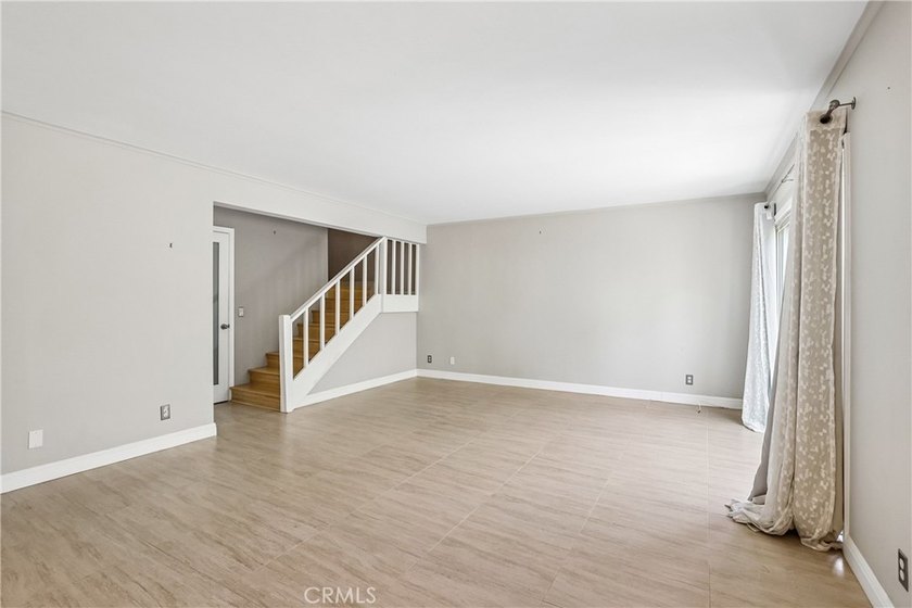 HEATED FLOORS -STAINLESS APPLIANCES INCLUDED - TURN-KEY READY - - photo 6