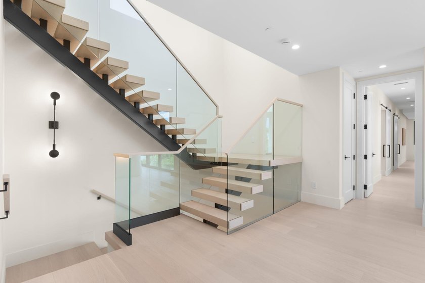 LIVE YOUR DREAM! RARE luxurious designed home on Corner Lot of - photo 35