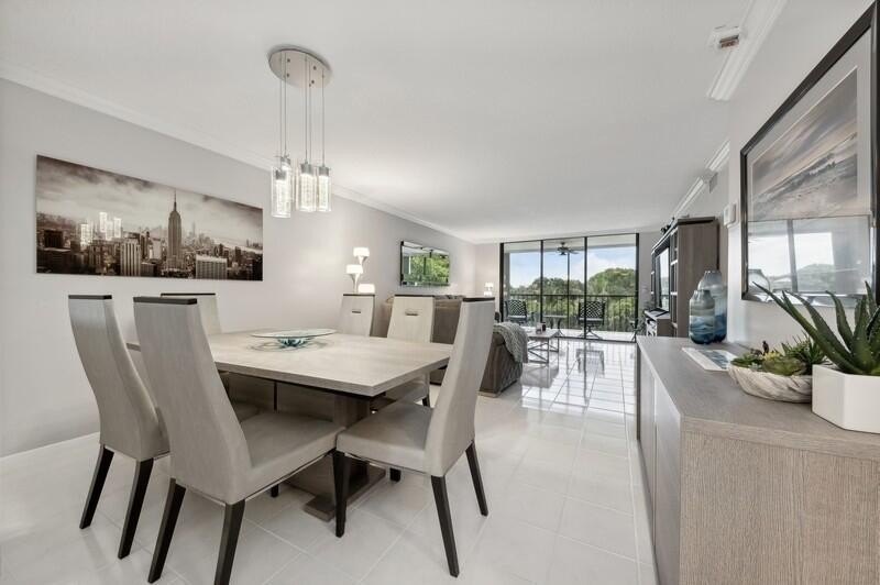 Totally renovated, updated condo detailed in beautiful neutral - photo 7