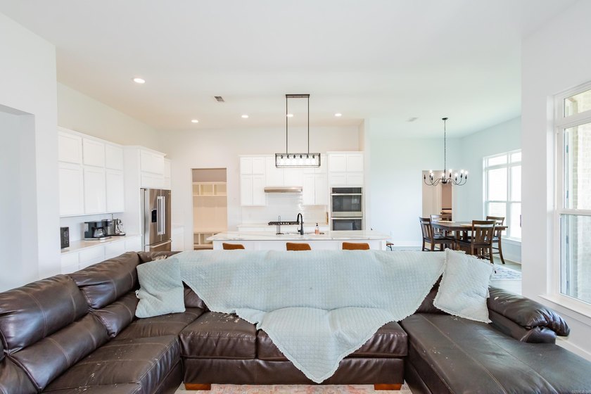 THIS BREATHTAKING HOME IS IN THE NORTHLAKE SUBDIVISION IN - photo 11