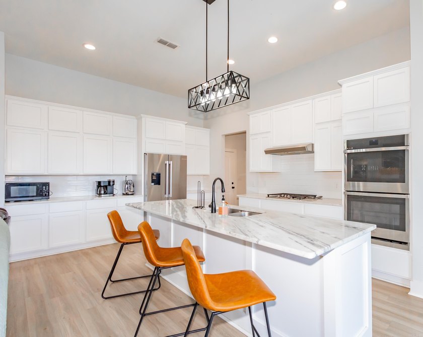 THIS BREATHTAKING HOME IS IN THE NORTHLAKE SUBDIVISION IN - photo 13