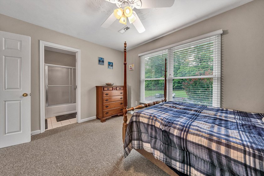 Enjoy Turn-Key Waterfront Living in Westlake Pointe. Mostly - photo 24