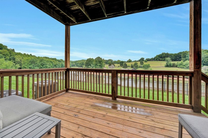 Enjoy Turn-Key Waterfront Living in Westlake Pointe. Mostly - photo 31