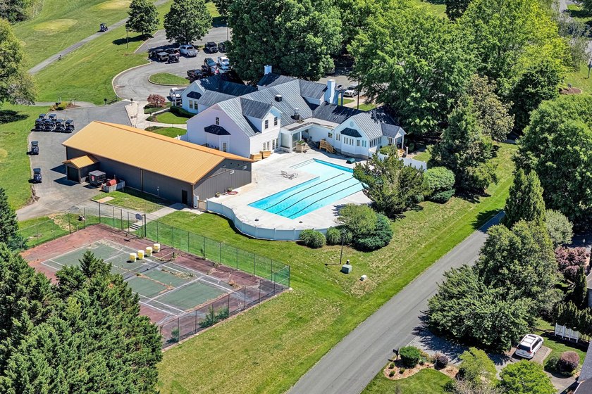Enjoy Turn-Key Waterfront Living in Westlake Pointe. Mostly - photo 44
