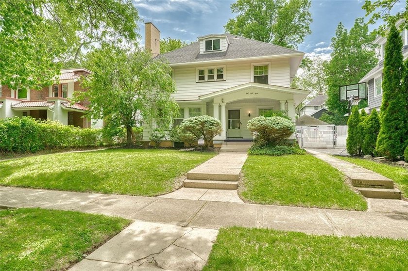 Welcome to Historic Seneca Parkway, also known as *Judges Row.* - photo 4