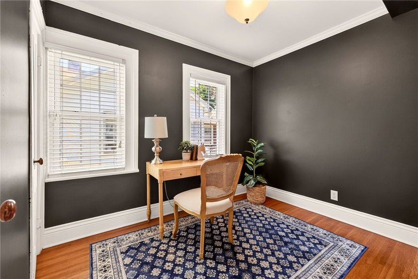 Welcome to this picture-perfect Colonial in the heart of the - photo 12