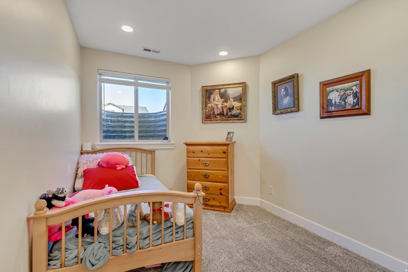 $50,000 PRICE REDUCTION!!! SELLER IS ALSO OFFERING $8,000 toward - photo 27