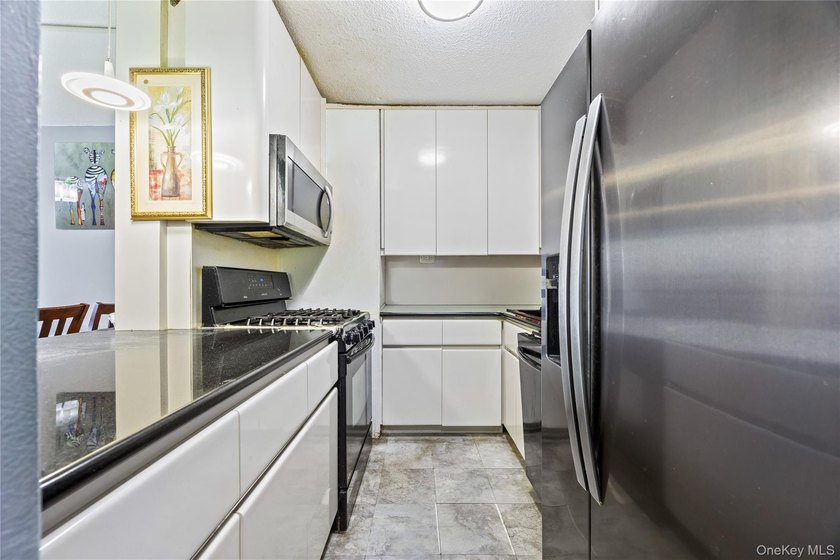 Rare Opportunity at the prestigious Village Mall at Hillcrest - photo 6