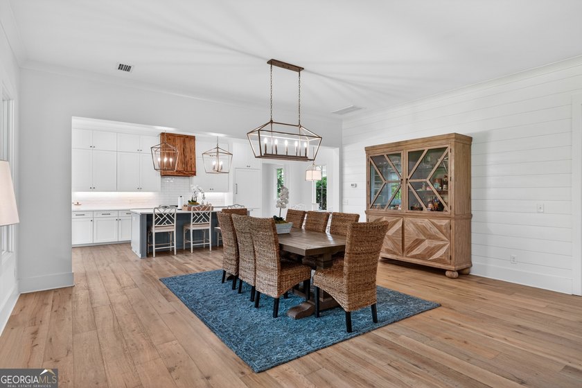 HOMES IN THIS EXCLUSIVE GATED NEIGHBORHOOD RARELY COME TO MARKET - photo 26