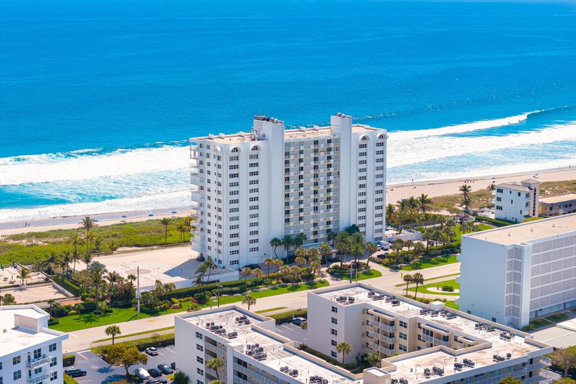 Direct oceanfront on the 14th floor of Three Thousand South- a - photo 34