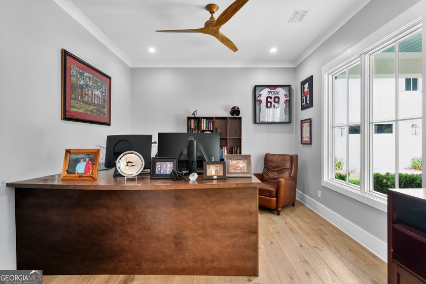 HOMES IN THIS EXCLUSIVE GATED NEIGHBORHOOD RARELY COME TO MARKET - photo 42
