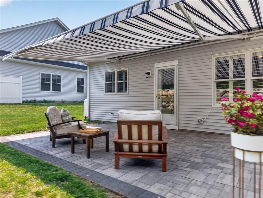 Welcome to effortless coastal living in a sought-after Westerly - photo 45
