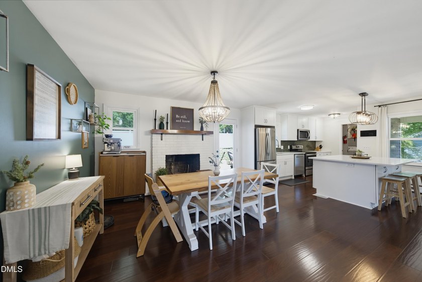 Beautifully updated ranch home in a fantastic Garner location - photo 4
