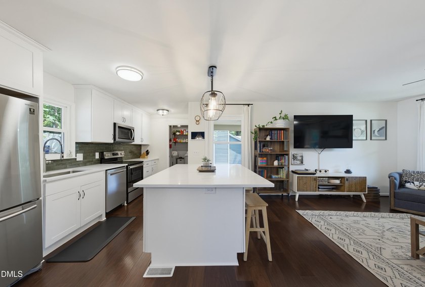Beautifully updated ranch home in a fantastic Garner location - photo 8