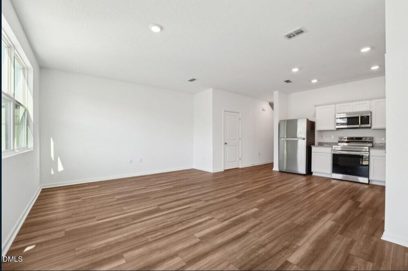 SPECIAL FINANCING INCENTIVES AVAILABLE! Welcome to Glenn - photo 10