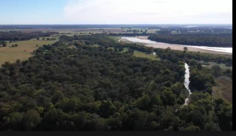 -172 Acres of Premier Oklahoma Riverfront with Lifetime Mining - photo 13