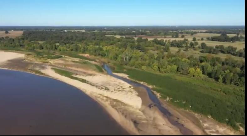 -172 Acres of Premier Oklahoma Riverfront with Lifetime Mining - photo 16
