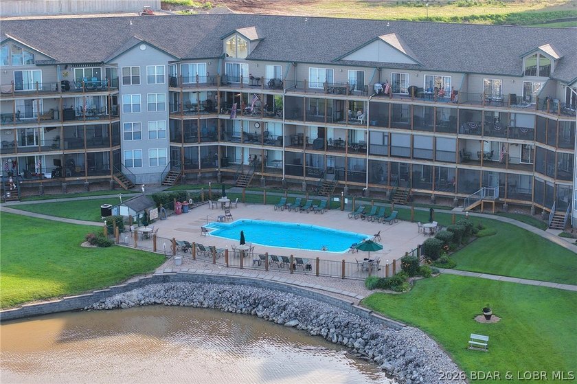 You're in luck just listed 3 bedroom 2 bath walk-in end unit is - photo 37