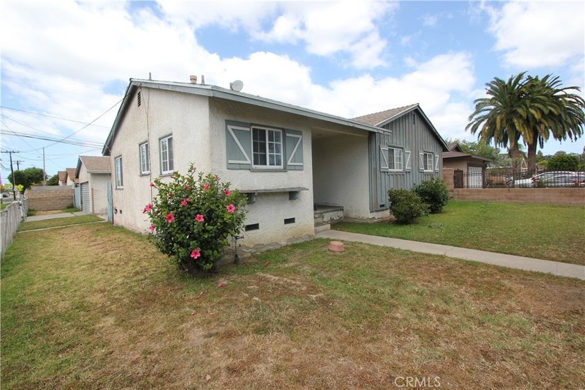 Probate Fixer Opportunity! This is a court-confirmation sale - photo 3
