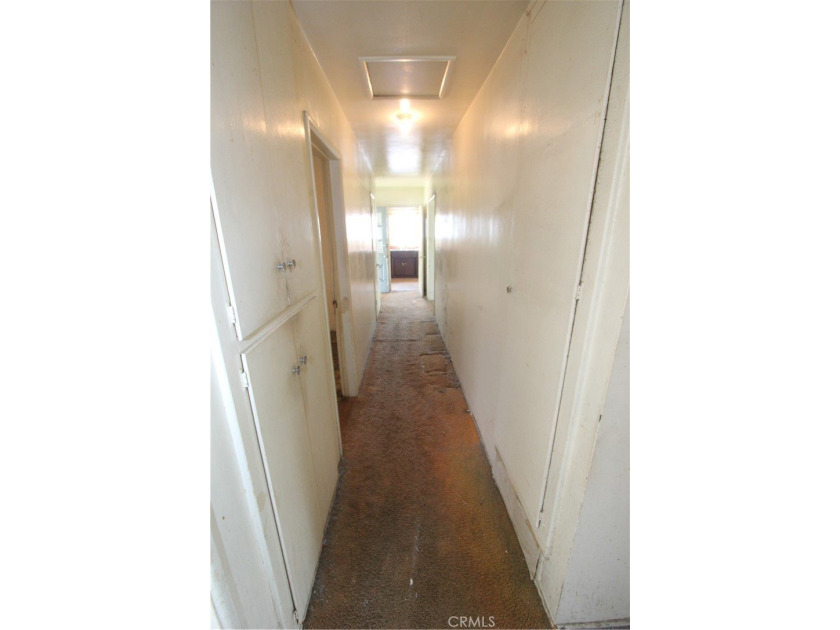 Probate Fixer Opportunity! This is a court-confirmation sale - photo 8
