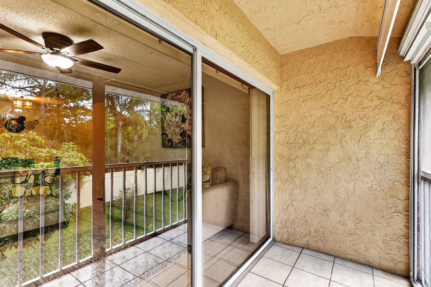MOVE-IN ready condo just off US1 in a prime location near - photo 17