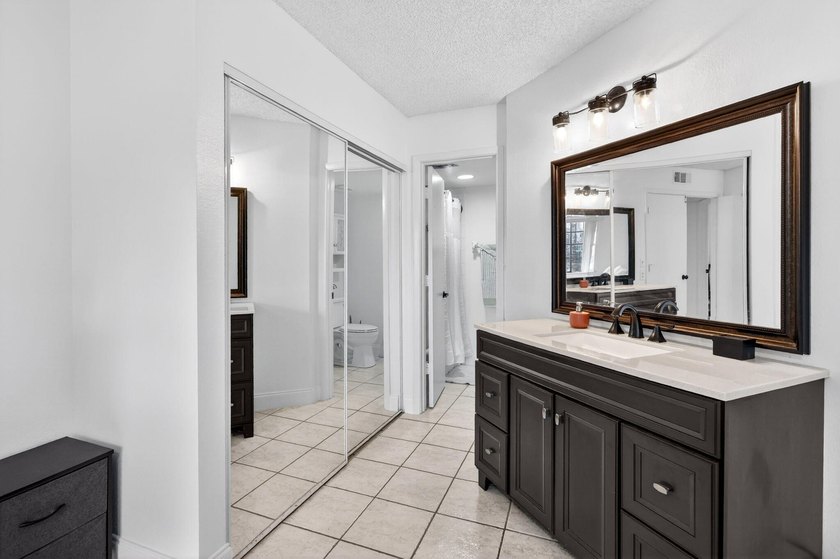 MOVE-IN ready condo just off US1 in a prime location near - photo 29